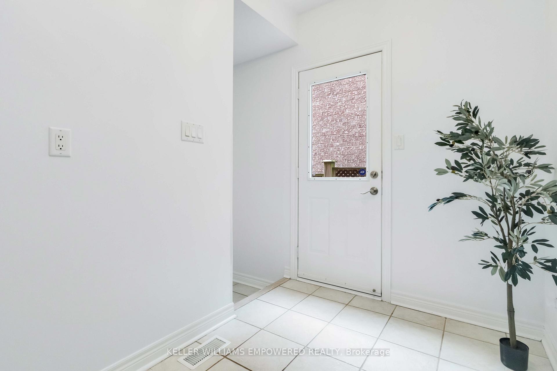 Photo 16 of 74 Twin Streams Road, Whitby, Williamsburg — HOMEH