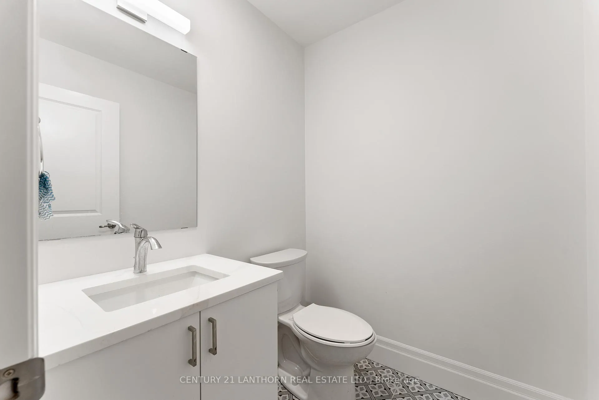 Photo 5 of 25 Beasley Crescent, Prince Edward County, Hallowell Ward — HOMEH