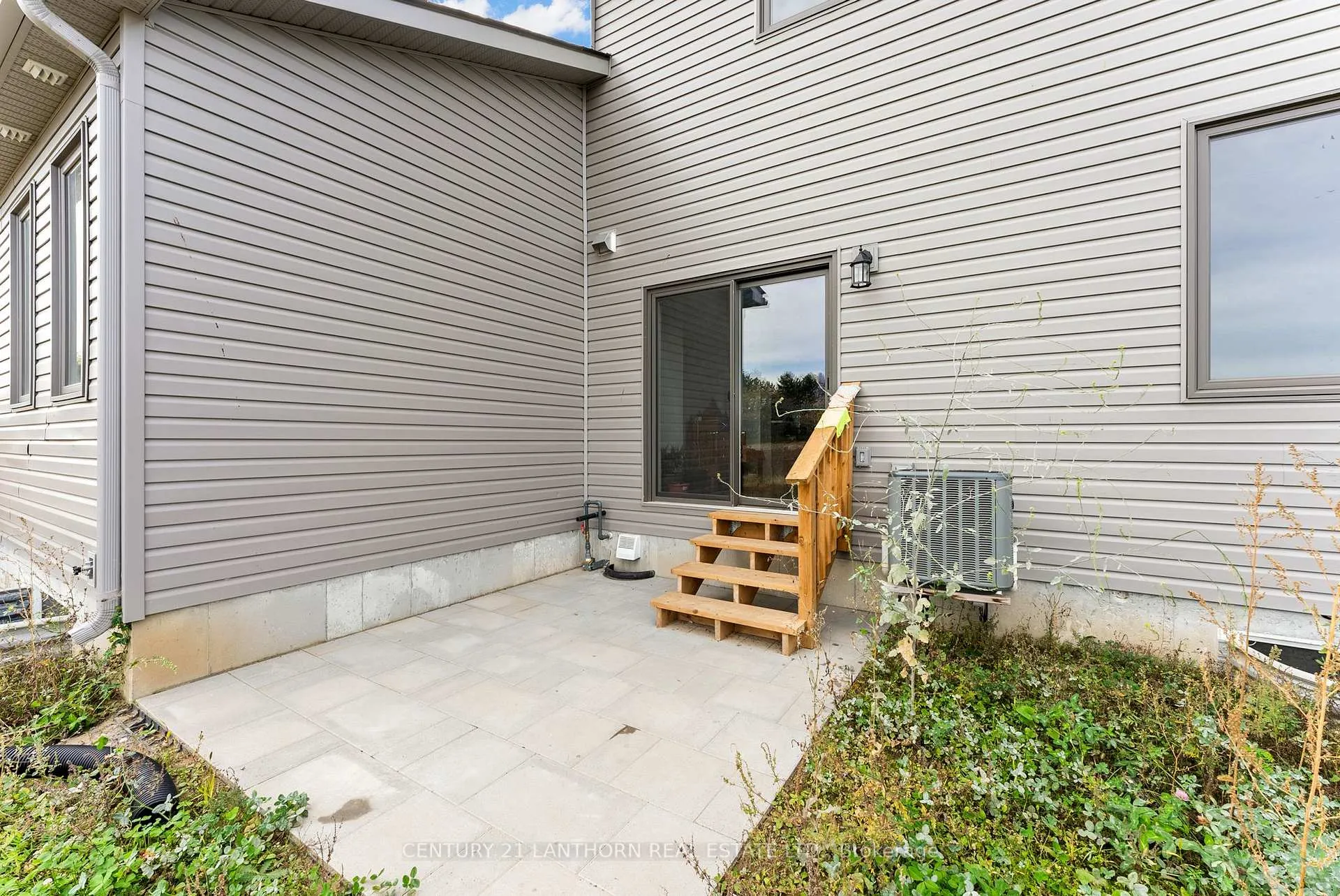 Photo 26 of 25 Beasley Crescent, Prince Edward County, Hallowell Ward — HOMEH