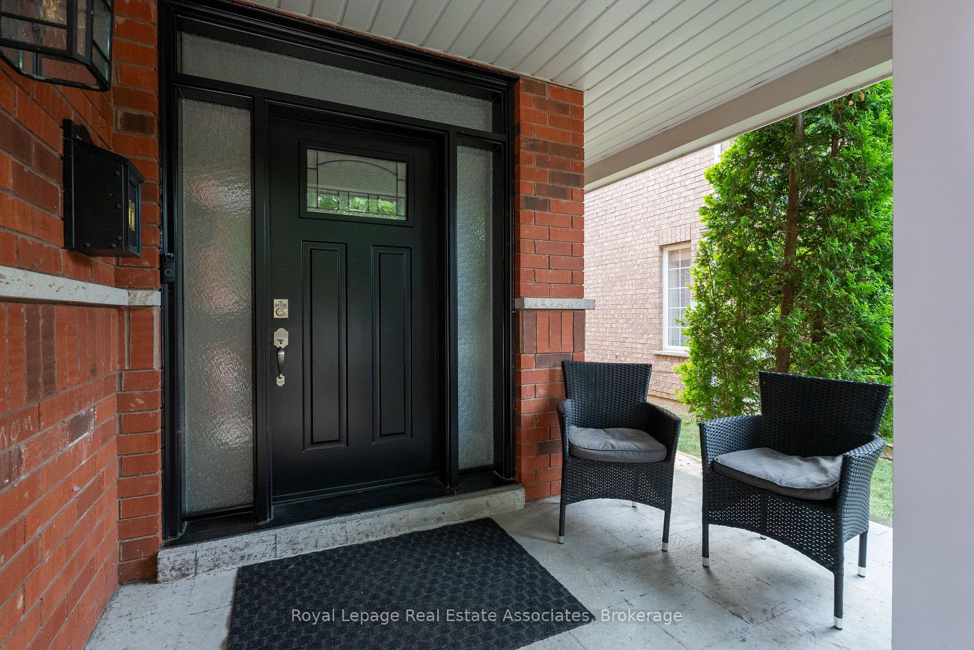 Photo 2 of 11 Cody Avenue, Whitby, Brooklin — HOMEH