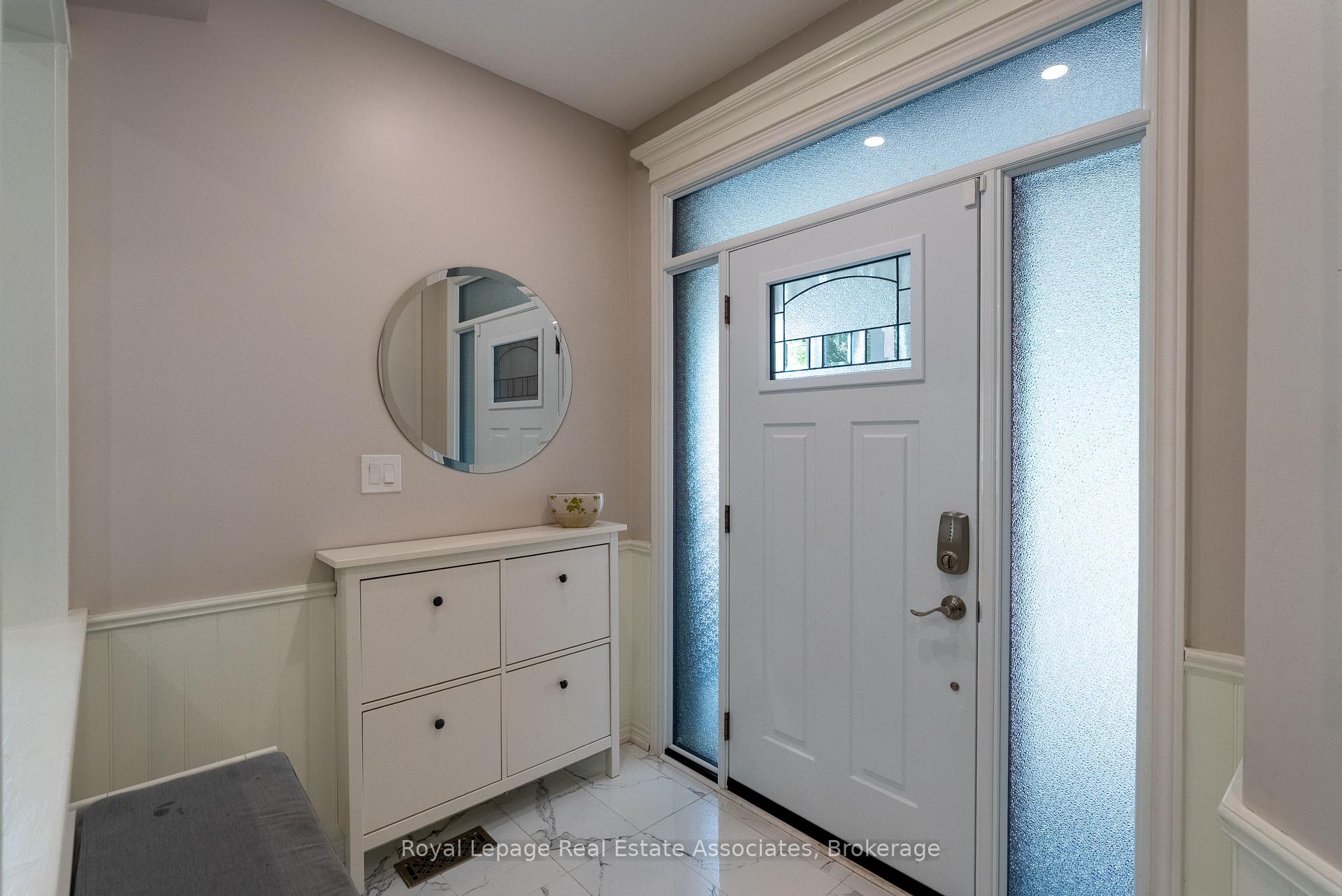 Photo 3 of 11 Cody Avenue, Whitby, Brooklin — HOMEH