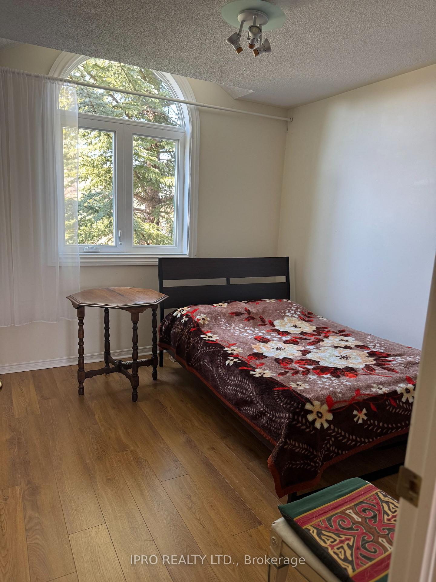 Photo 7 of 49 Forest Run Boulevard, Vaughan, Concord — HOMEH