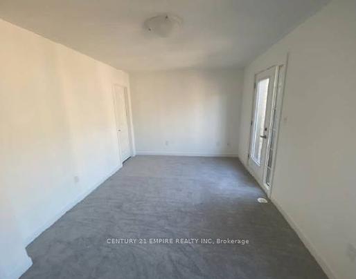 Photo 8 of 39 Selfridge Way, Whitby, Downtown Whitby — HOMEH