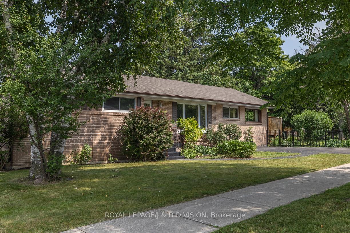 Photo 3 of 87 Child Drive, Aurora, Aurora Highlands — HOMEH