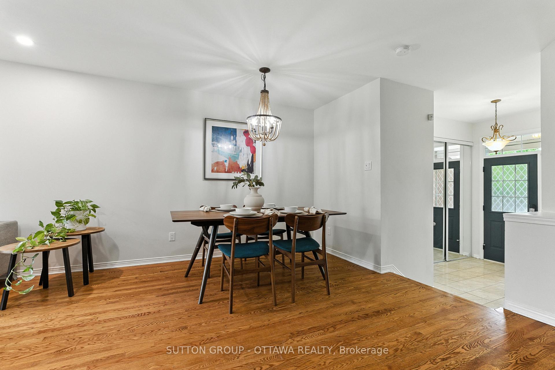 Photo 5 of 4430 Wildmint Square, Ottawa, Riverside South/Gloucester Glen — HOMEH