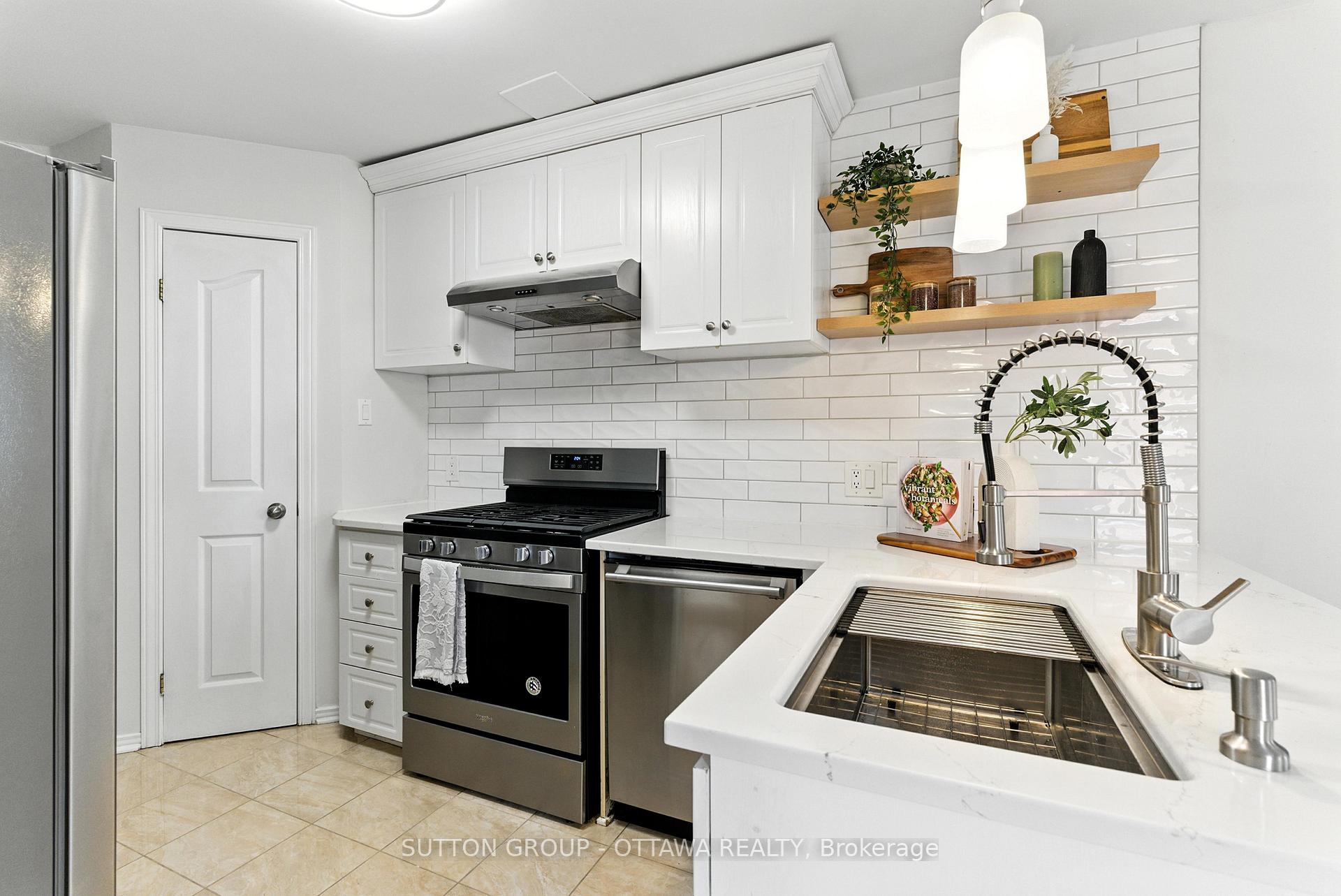 Photo 18 of 4430 Wildmint Square, Ottawa, Riverside South/Gloucester Glen — HOMEH