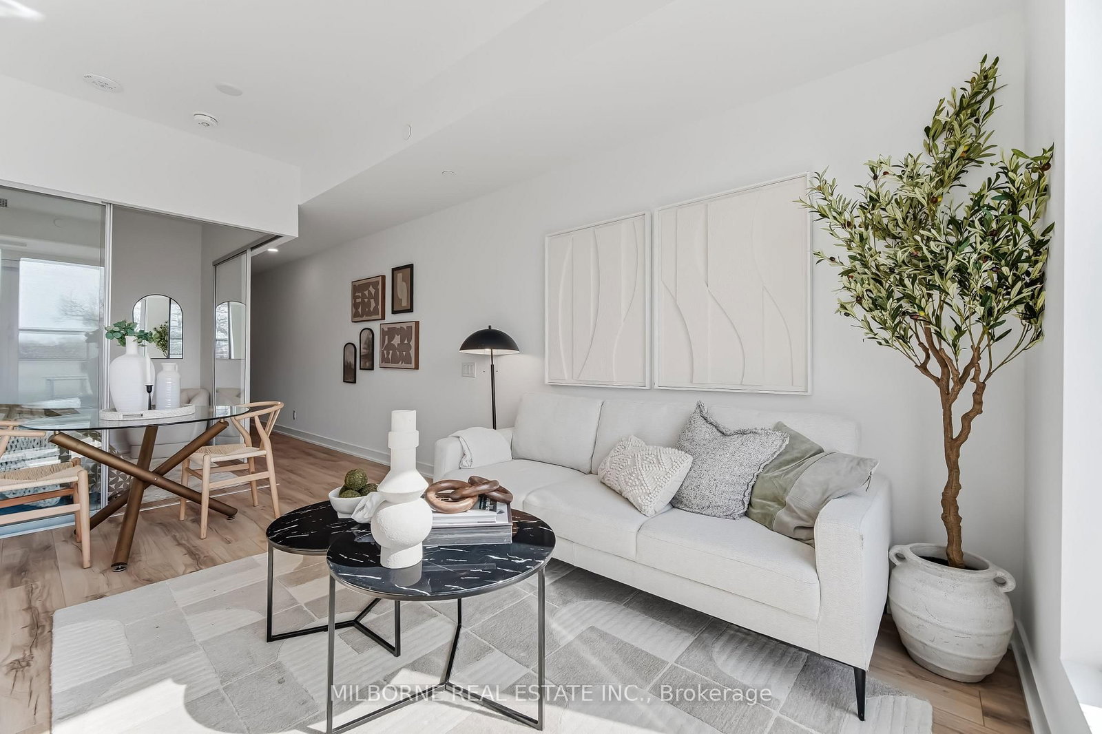 Photo 5 of Unit 508, 1660 Bloor St W, Toronto, High Park North — HOMEH