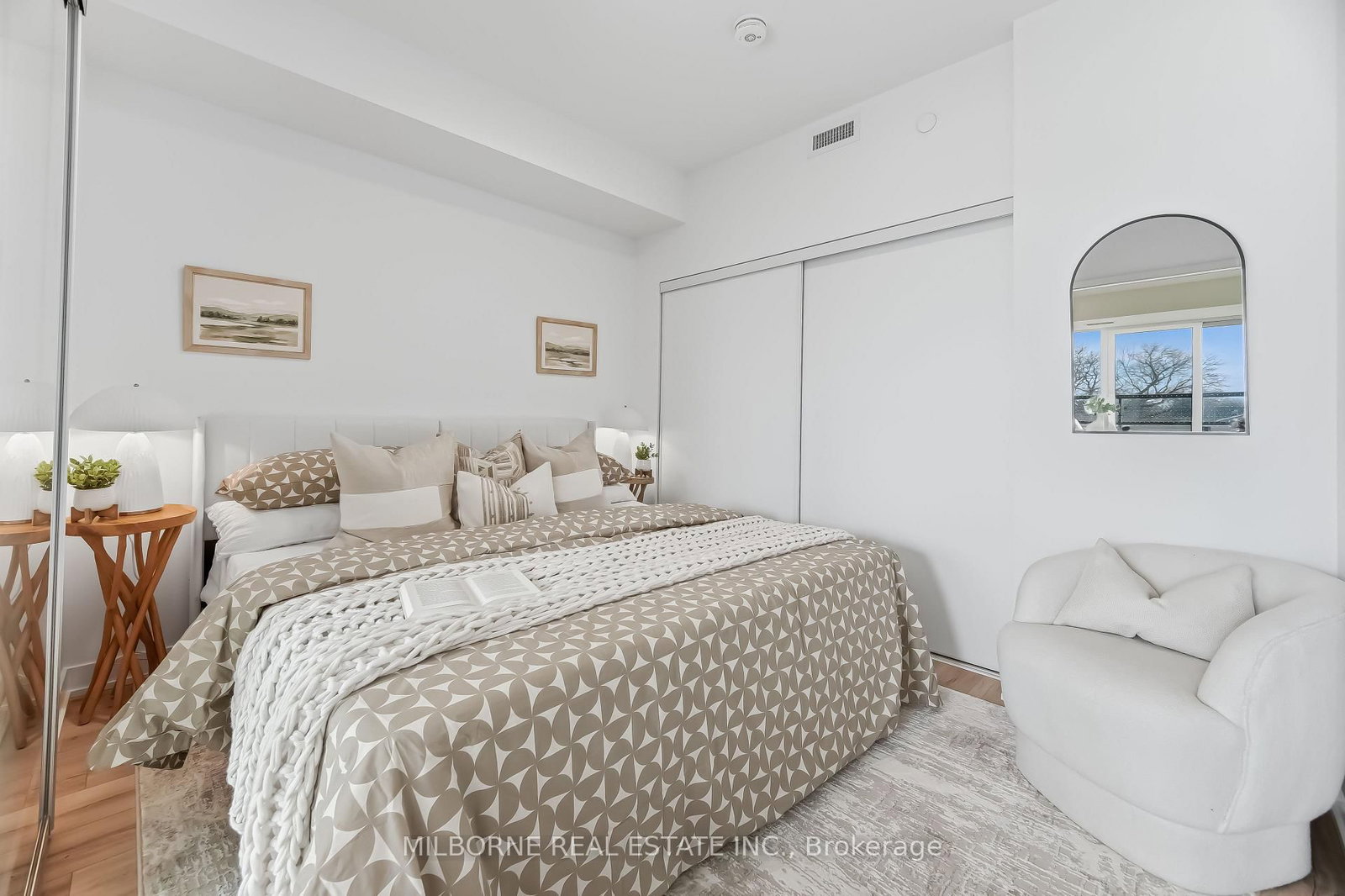 Photo 6 of Unit 508, 1660 Bloor St W, Toronto, High Park North — HOMEH