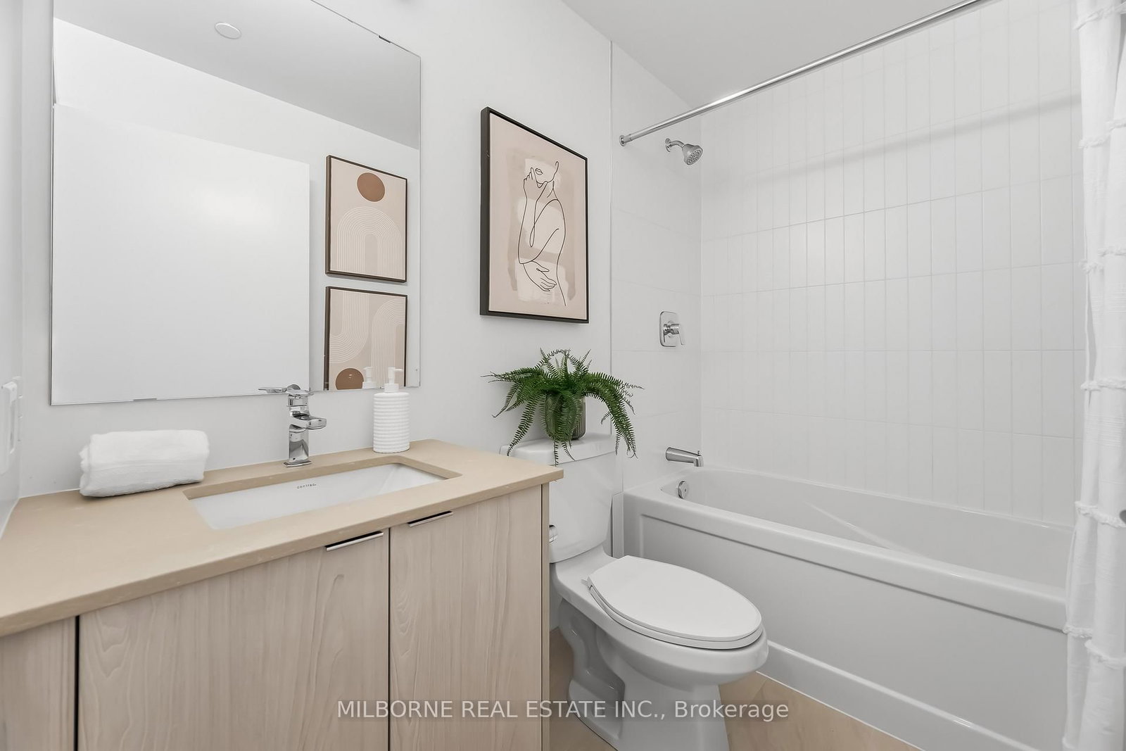 Photo 4 of Unit 508, 1660 Bloor St W, Toronto, High Park North — HOMEH