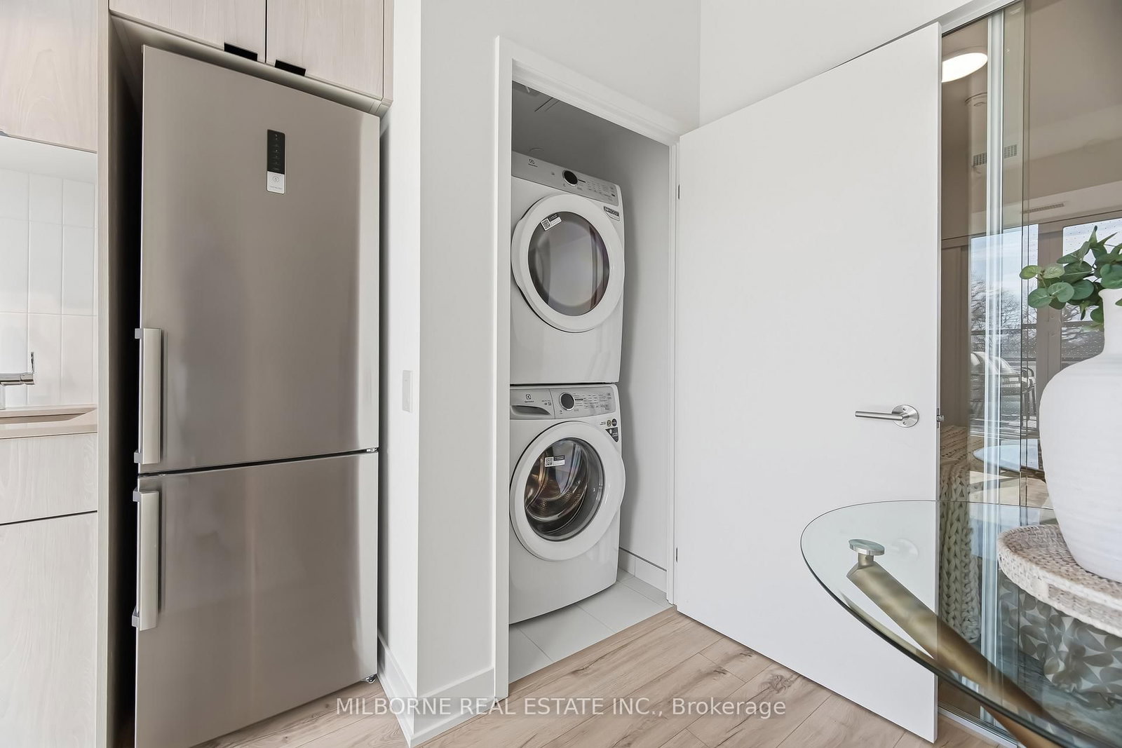 Photo 7 of Unit 508, 1660 Bloor St W, Toronto, High Park North — HOMEH