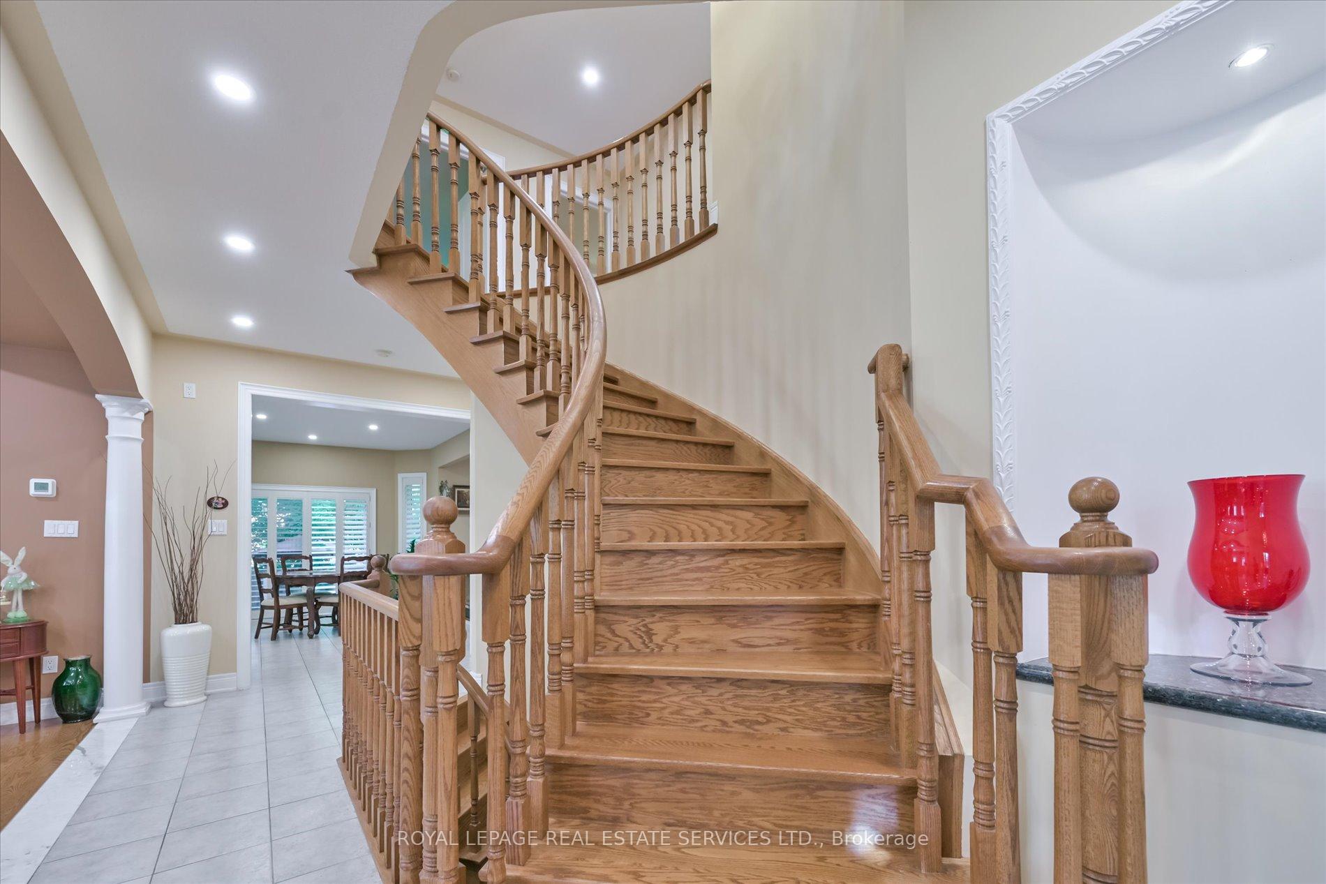Photo 6 of 95 Loudon Crescent, Vaughan, Beverley Glen — HOMEH