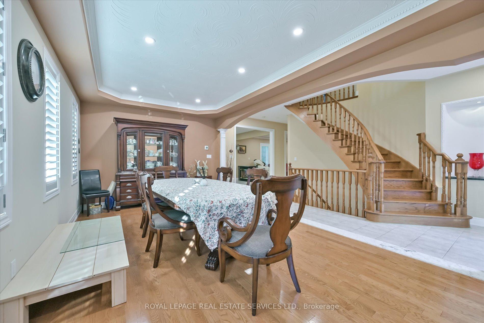 Photo 10 of 95 Loudon Crescent, Vaughan, Beverley Glen — HOMEH