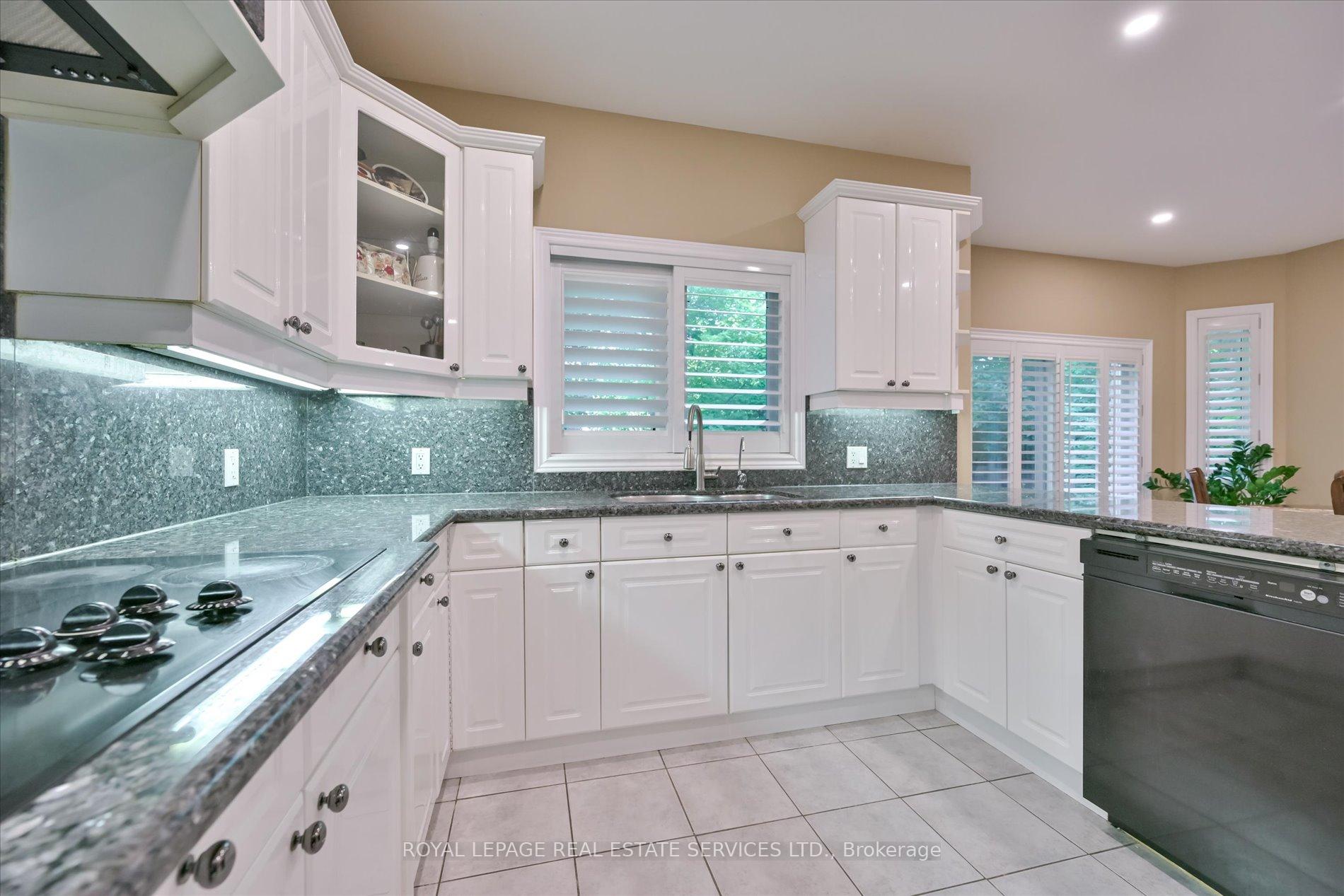 Photo 15 of 95 Loudon Crescent, Vaughan, Beverley Glen — HOMEH