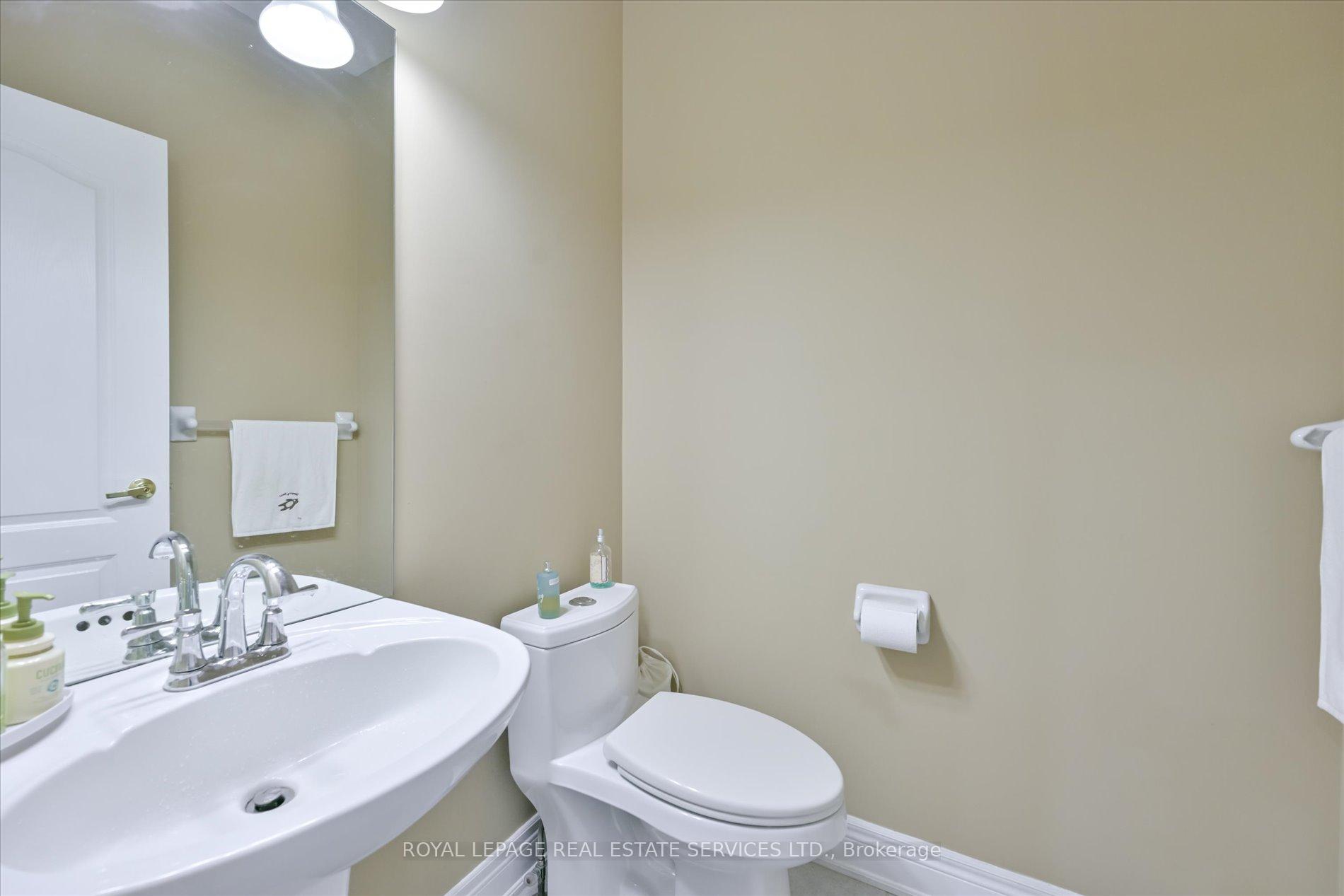 Photo 21 of 95 Loudon Crescent, Vaughan, Beverley Glen — HOMEH