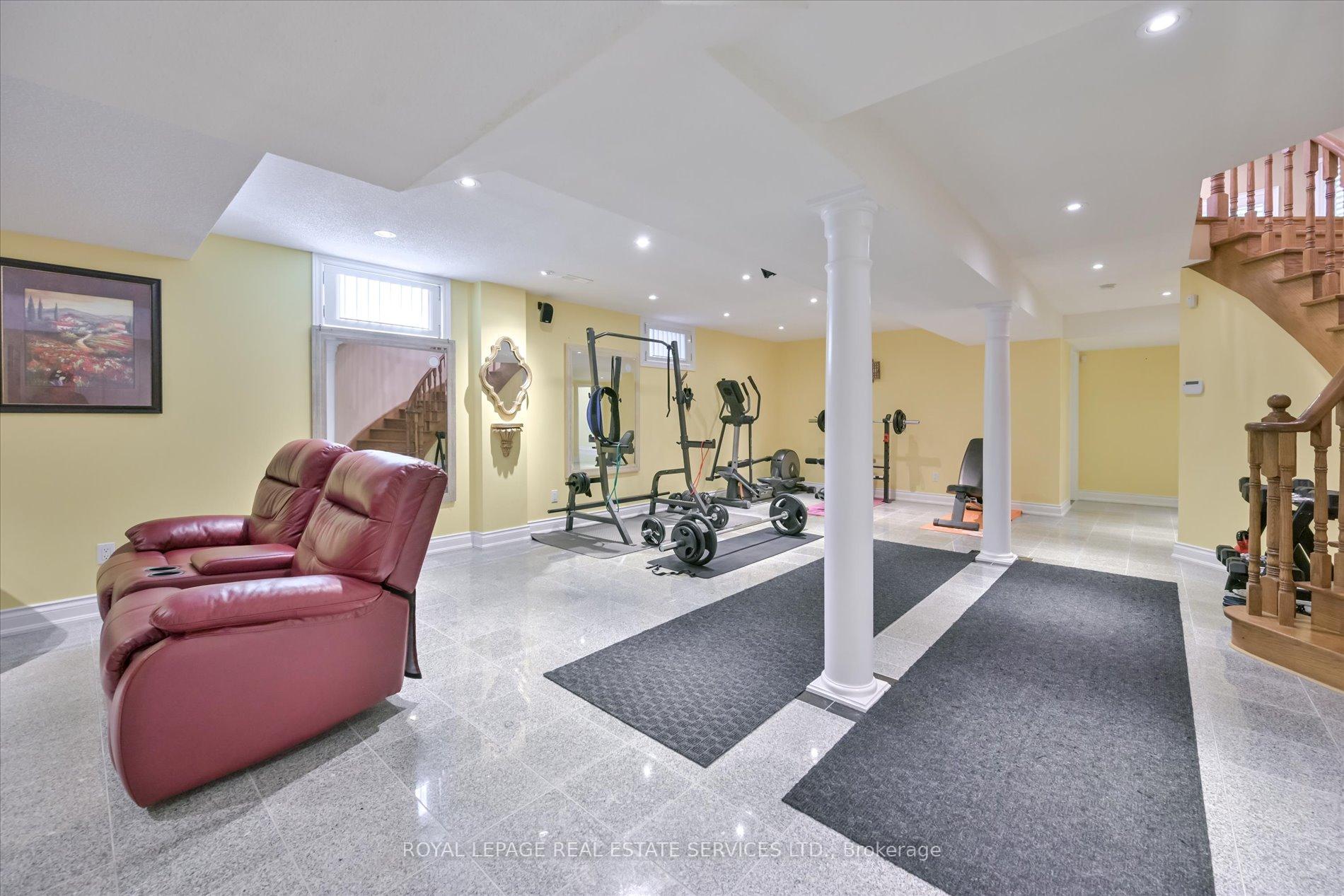 Photo 36 of 95 Loudon Crescent, Vaughan, Beverley Glen — HOMEH