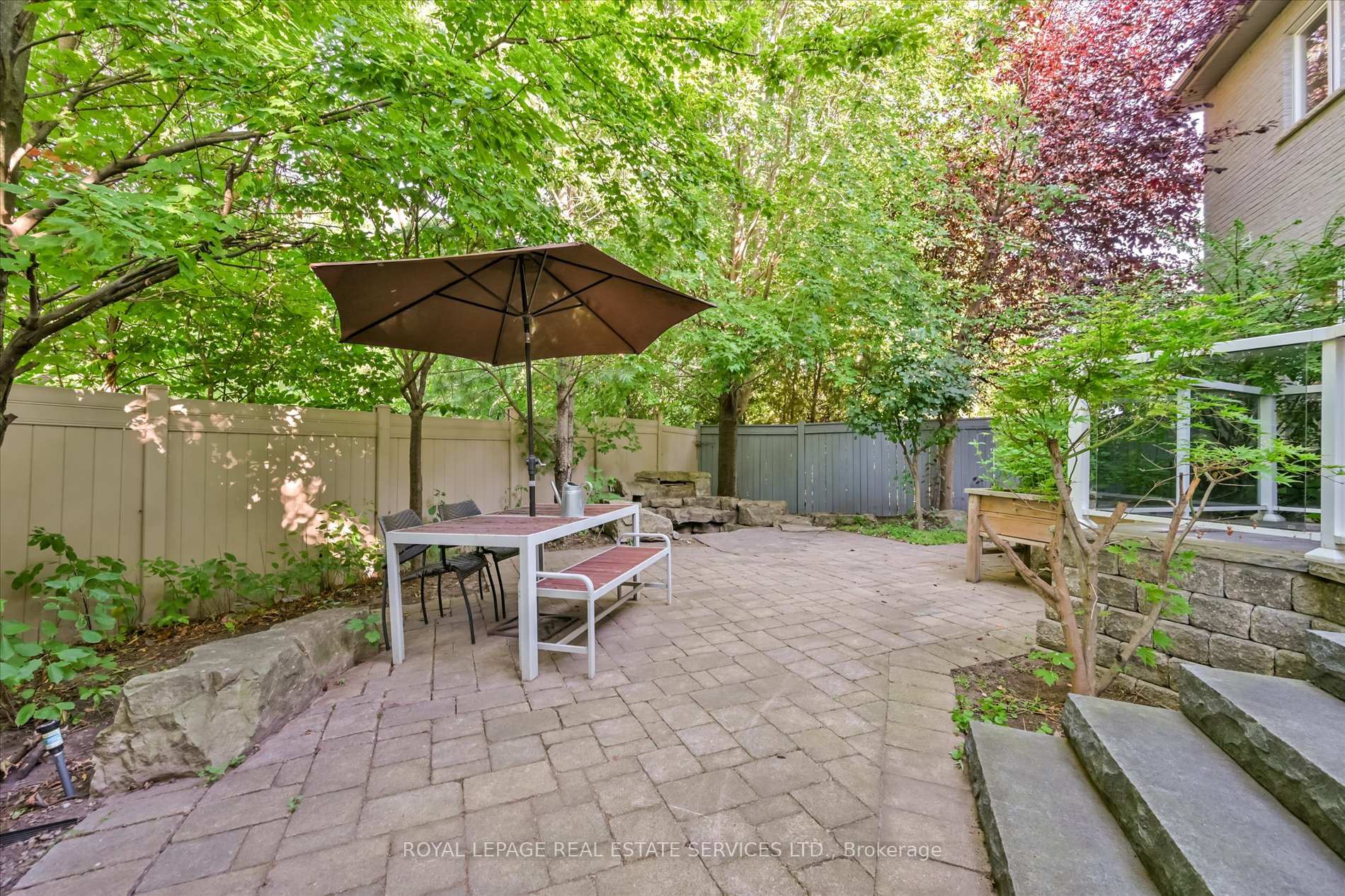 Photo 44 of 95 Loudon Crescent, Vaughan, Beverley Glen — HOMEH