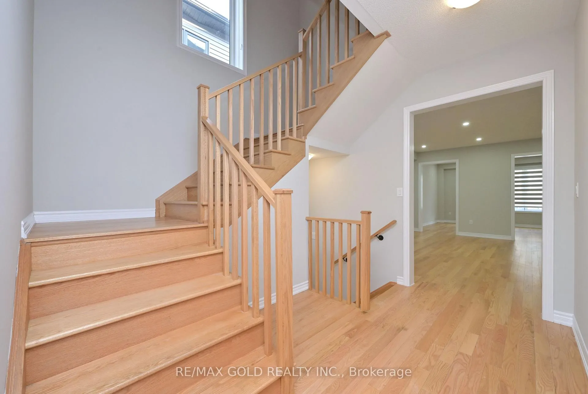 Photo 6 of 138 Nottingham Road, Barrie, Rural Barrie Southeast — HOMEH