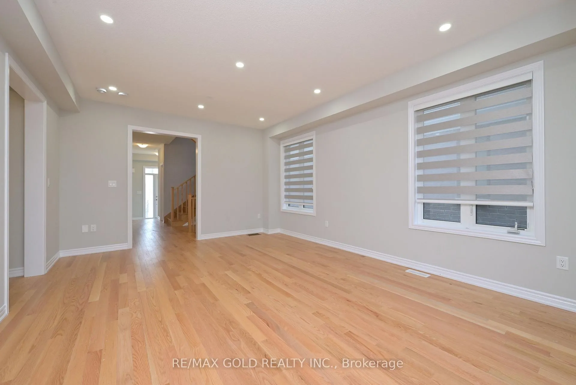Photo 10 of 138 Nottingham Road, Barrie, Rural Barrie Southeast — HOMEH
