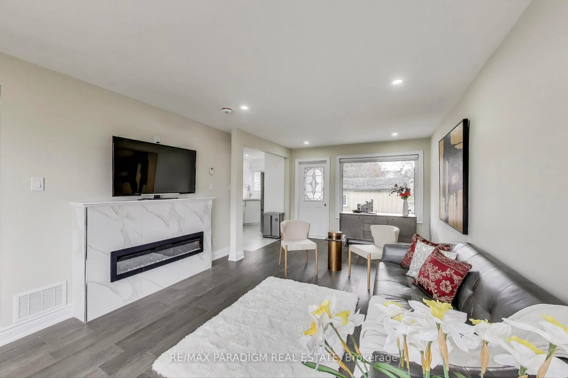 Photo 5 of Unit UPPER, 36 Rideout Street, Ajax, South East — HOMEH