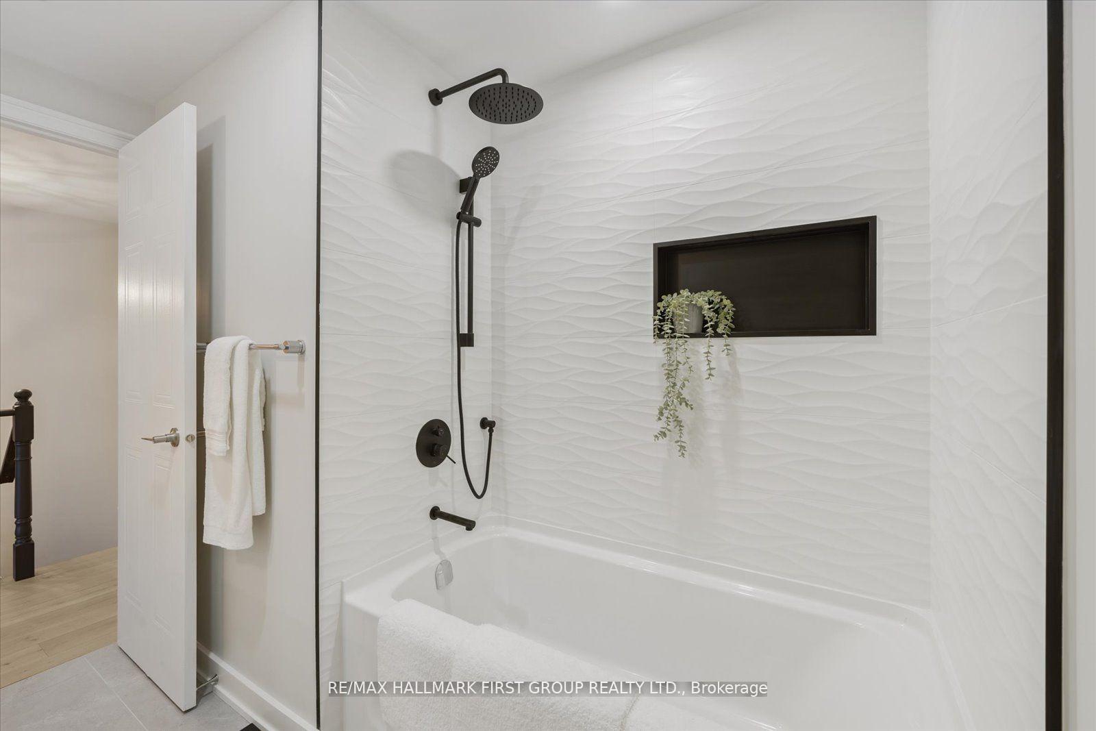 Photo 23 of 20 Schilling Court, Whitby, Pringle Creek — HOMEH