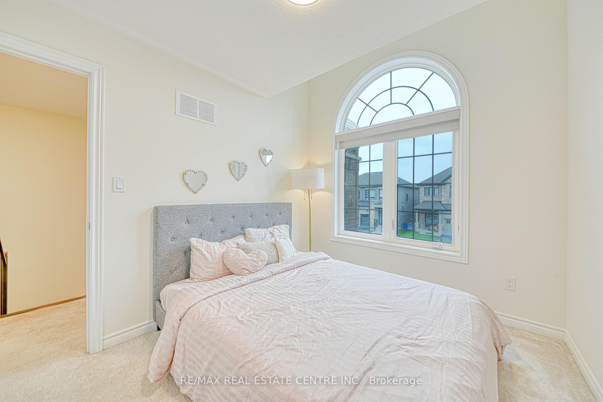 Photo 31 of 34 Peter Hogg Court, Whitby, Rural Whitby — HOMEH