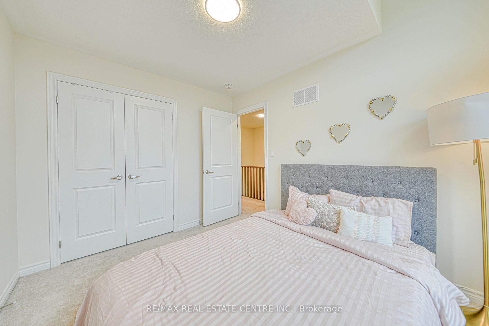 Photo 32 of 34 Peter Hogg Court, Whitby, Rural Whitby — HOMEH