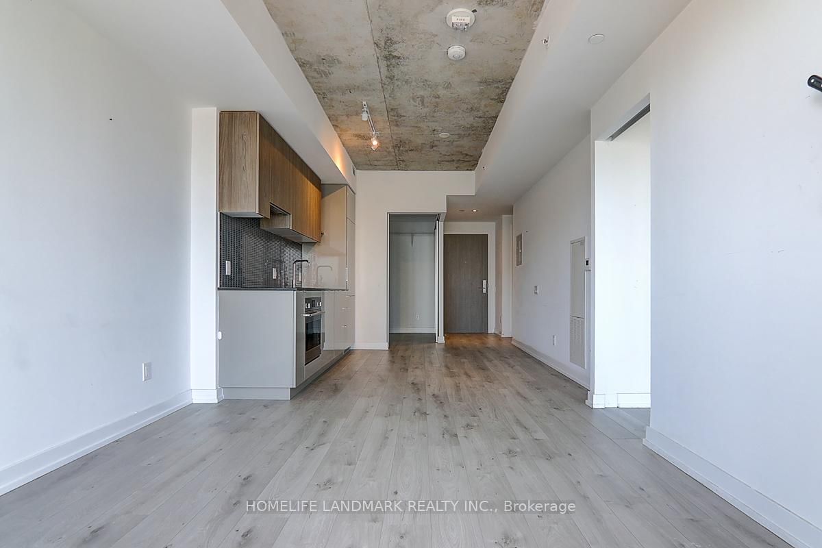 Photo 4 of Unit 2811, 161 Roehampton Ave, Toronto, Mount Pleasant West — HOMEH