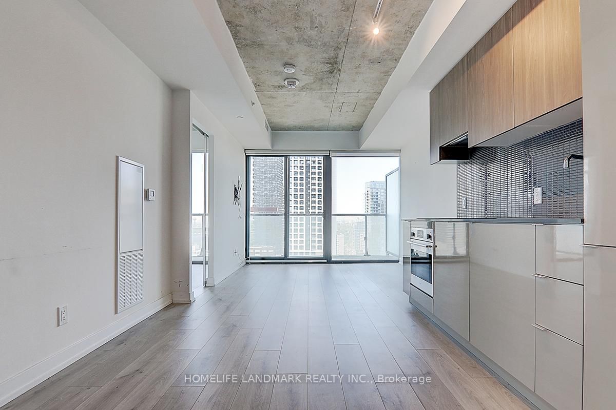 Photo 3 of Unit 2811, 161 Roehampton Ave, Toronto, Mount Pleasant West — HOMEH