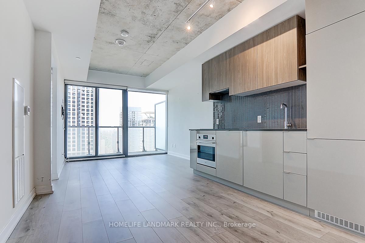 Photo 6 of Unit 2811, 161 Roehampton Ave, Toronto, Mount Pleasant West — HOMEH