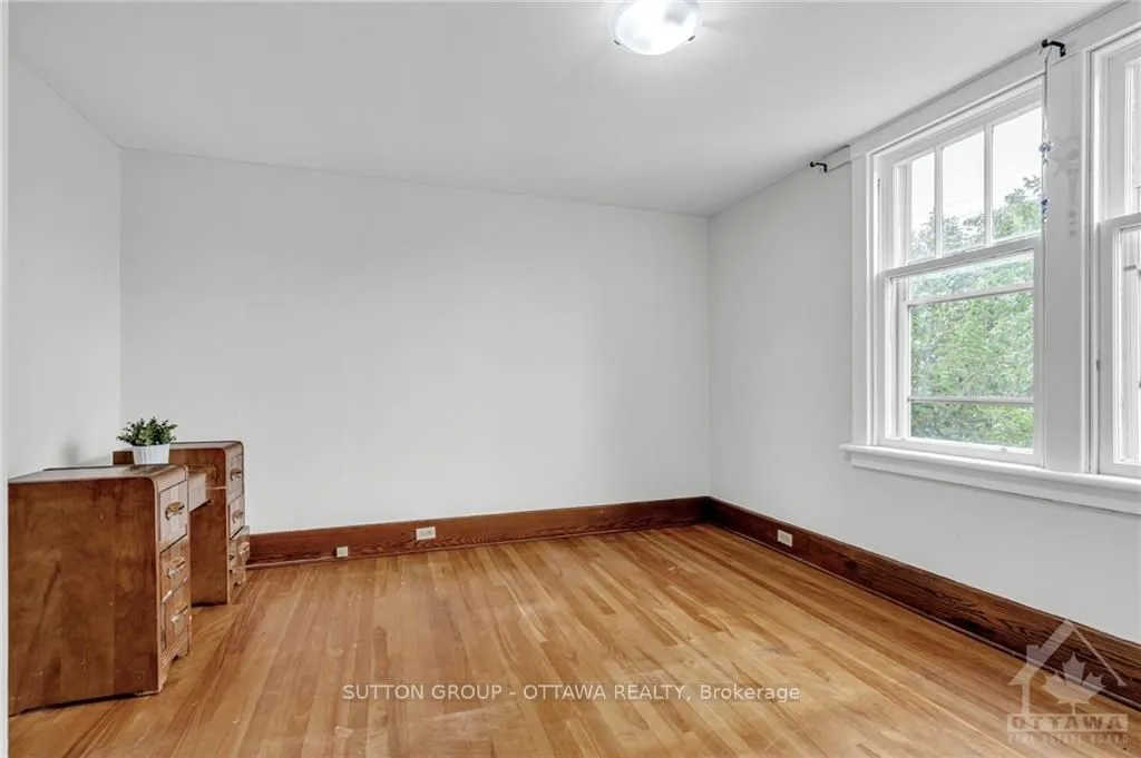 Photo 15 of 1706 Russell Road, Ottawa, Riverview Park — HOMEH