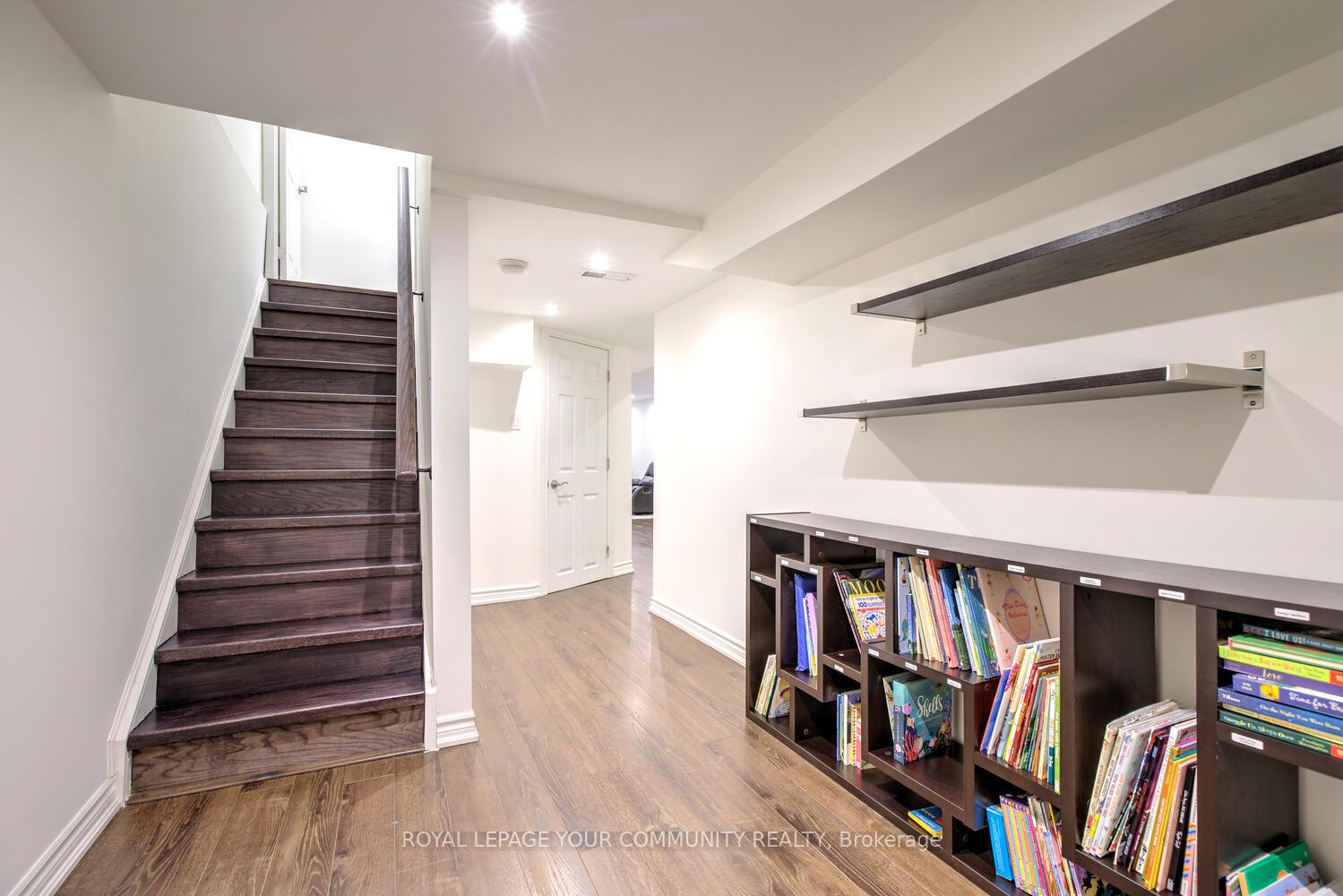 Photo 38 of 45 Catalpa Crescent, Vaughan, Patterson — HOMEH