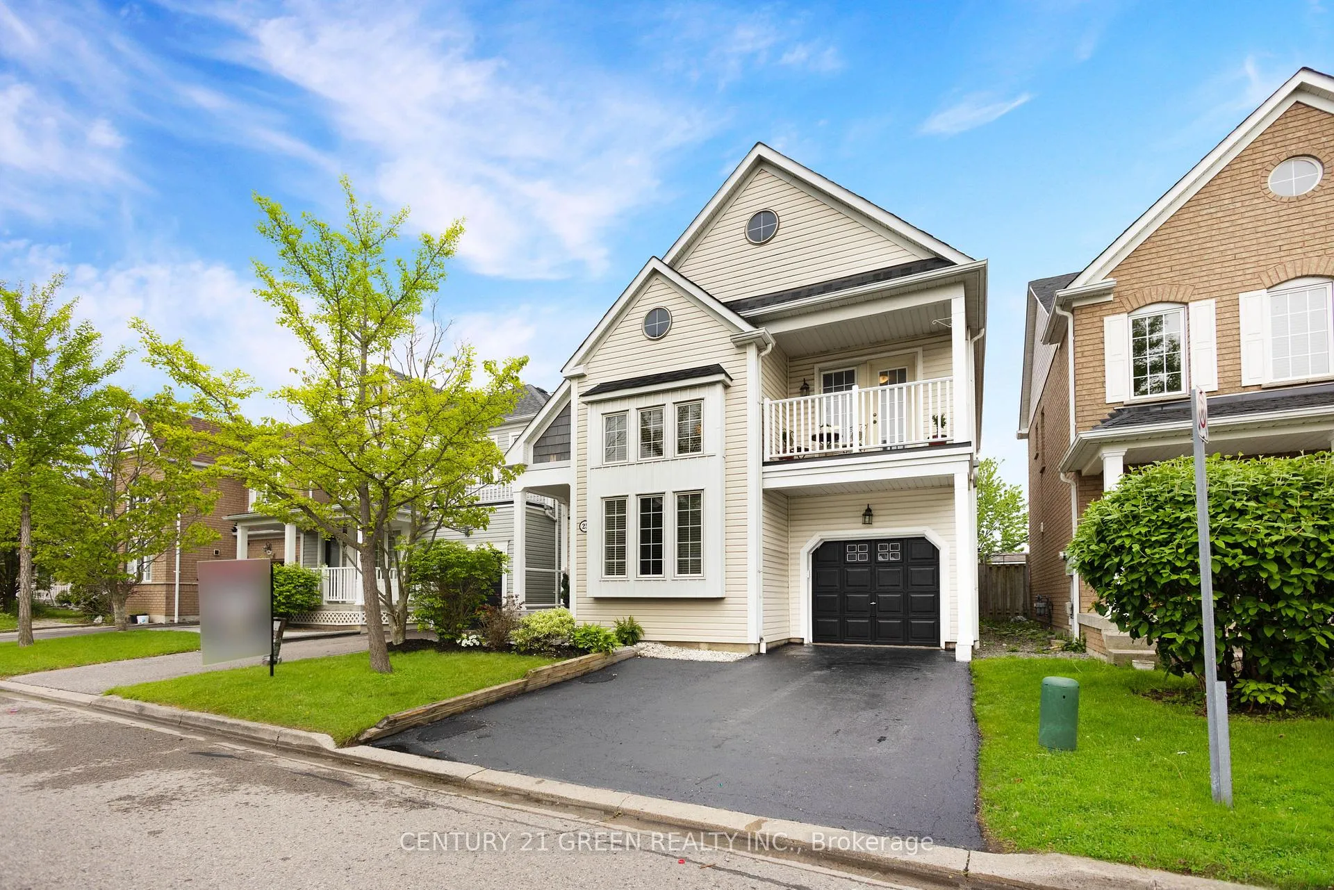 Photo 2 of 25 Warwick Avenue, Ajax, South East — HOMEH