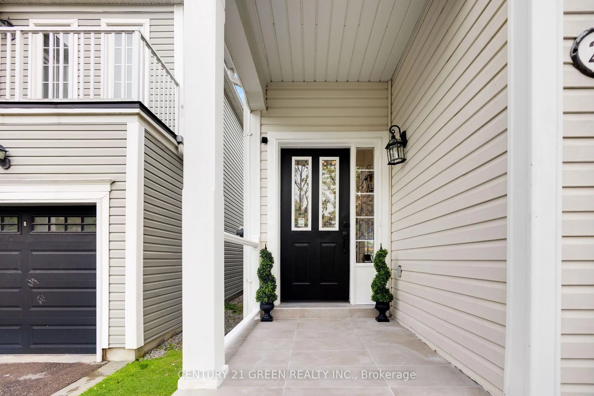Photo 3 of 25 Warwick Avenue, Ajax, South East — HOMEH
