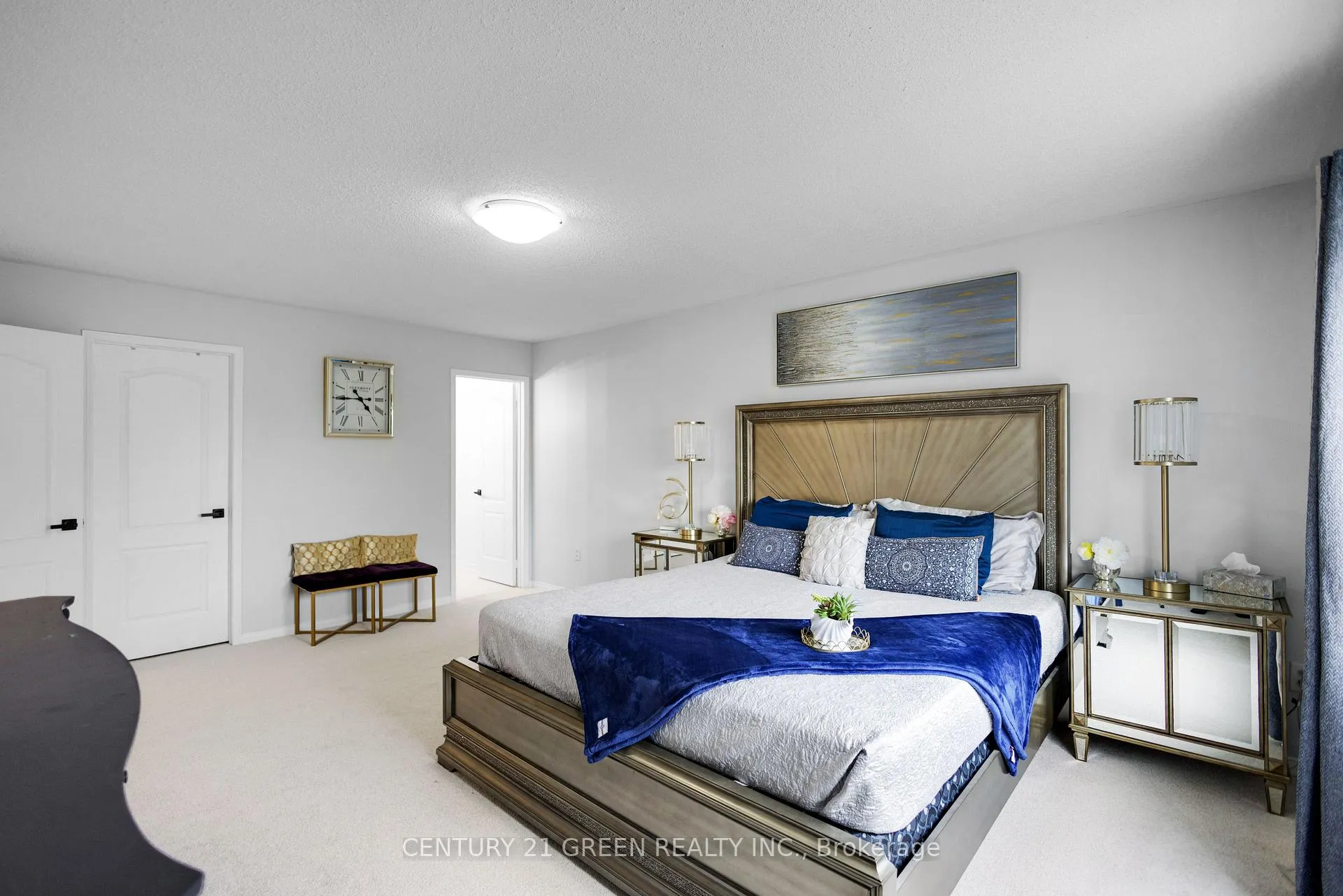 Photo 18 of 25 Warwick Avenue, Ajax, South East — HOMEH