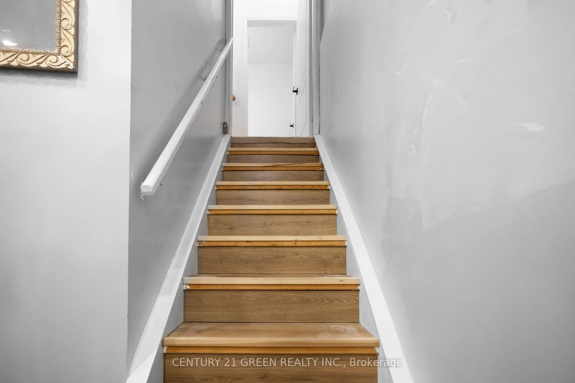 Photo 30 of 25 Warwick Avenue, Ajax, South East — HOMEH