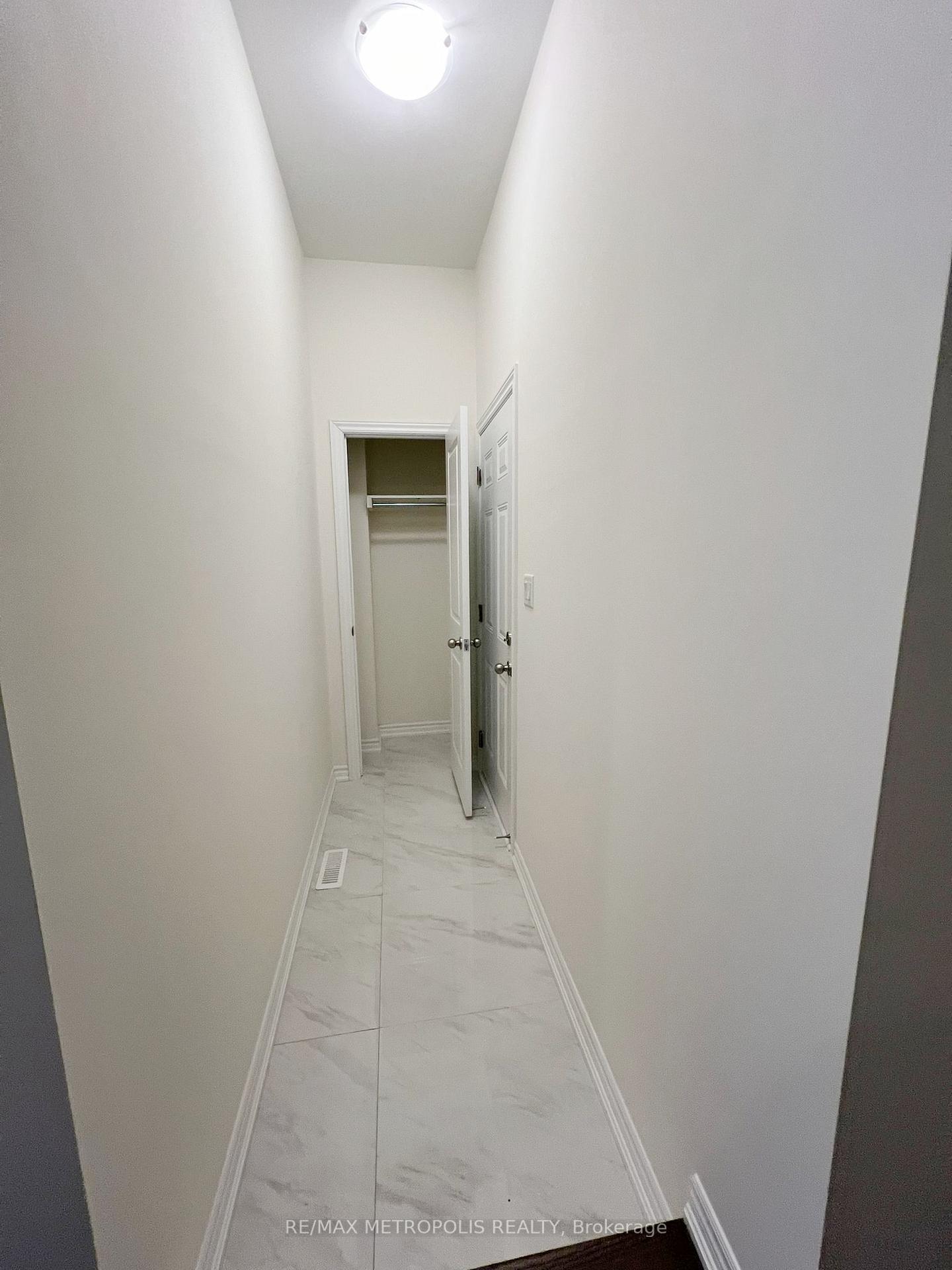 Photo 18 of 64 Hartington Street, Vaughan, Kleinburg — HOMEH