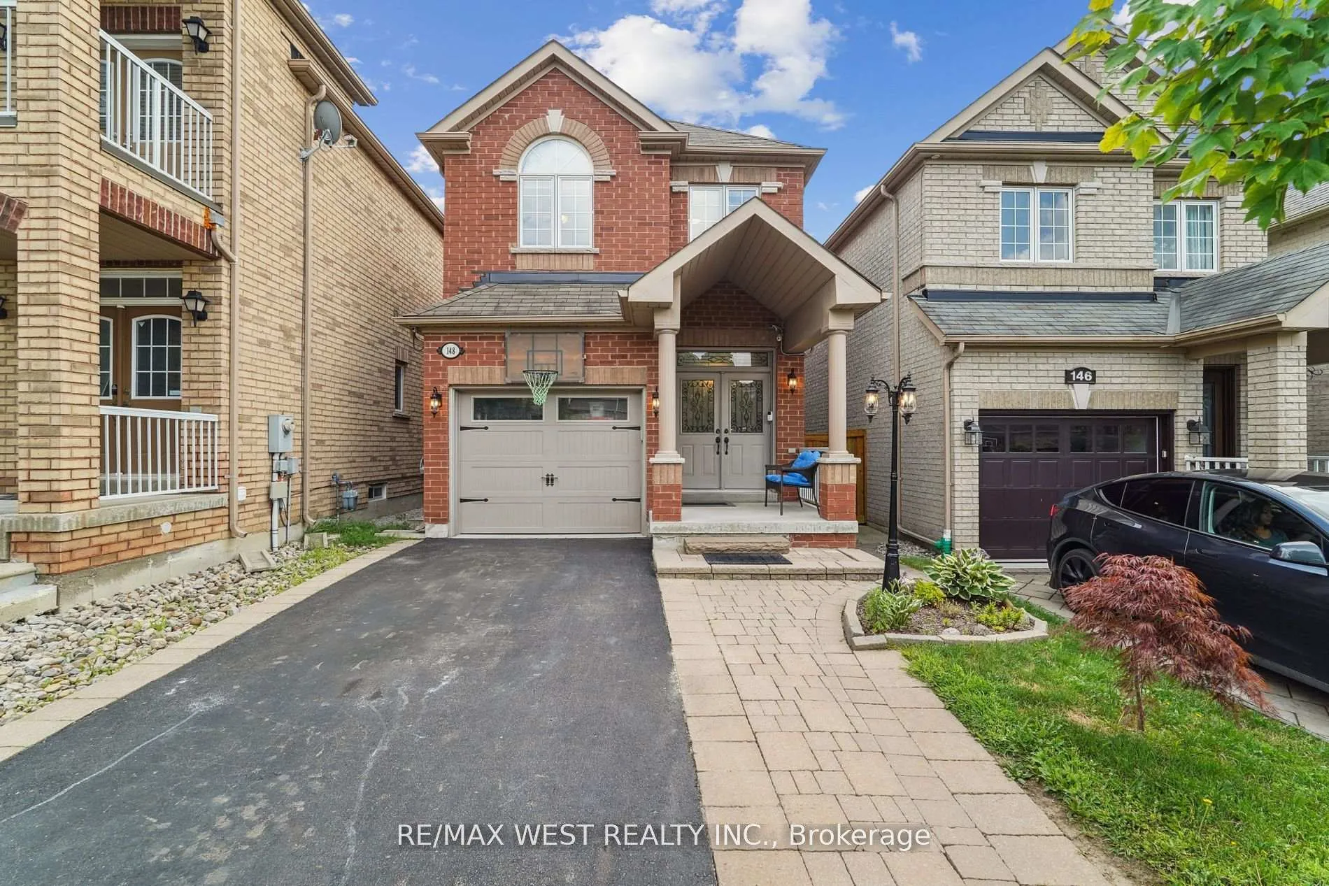 Photo 1 of 148 Chayna Crescent, Vaughan, Patterson — HOMEH