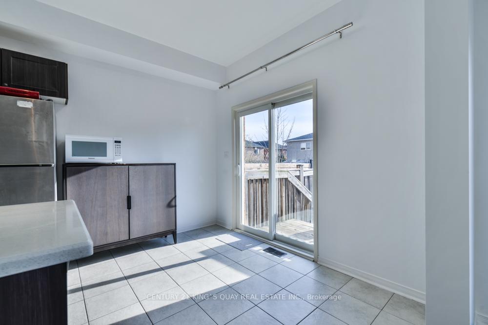 Photo 12 of 89 D'Amato Crescent, Vaughan, Maple — HOMEH