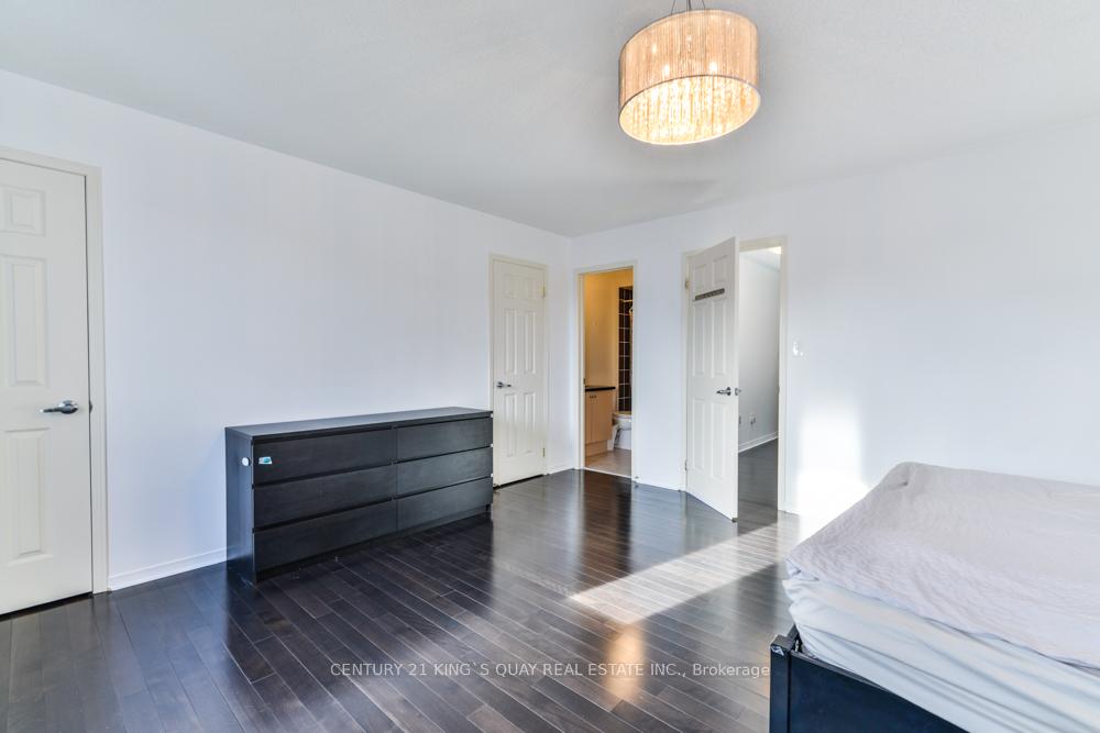 Photo 18 of 89 D'Amato Crescent, Vaughan, Maple — HOMEH