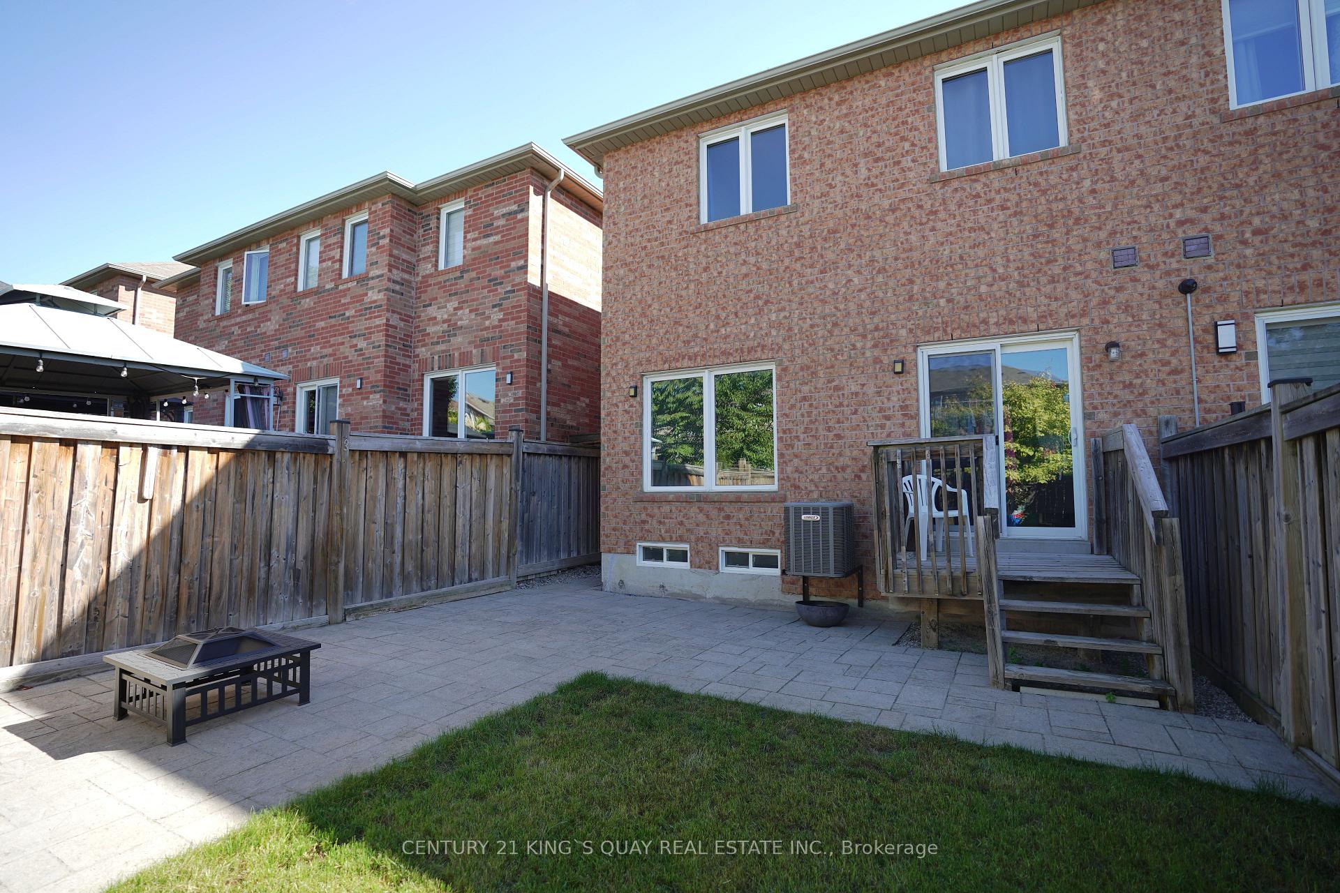 Photo 30 of 89 D'Amato Crescent, Vaughan, Maple — HOMEH