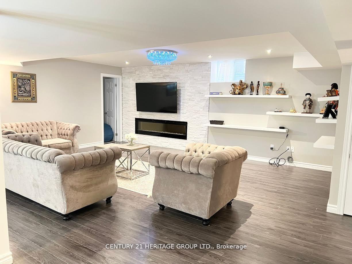 Photo 7 of Unit Bsmt, 22 Daniel Bram Drive N, Vaughan, Patterson — HOMEH