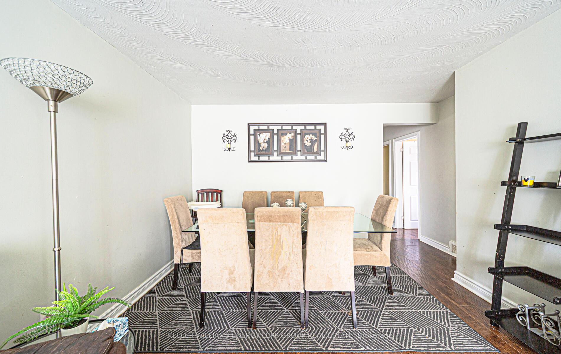 Photo 9 of 121 Lupin Drive, Whitby, Downtown Whitby — HOMEH