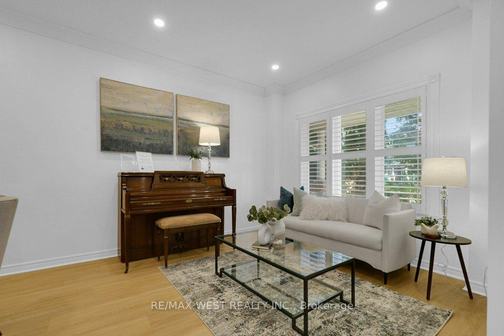 Photo 4 of 172 Napa Valley Avenue, Vaughan, Sonoma Heights — HOMEH