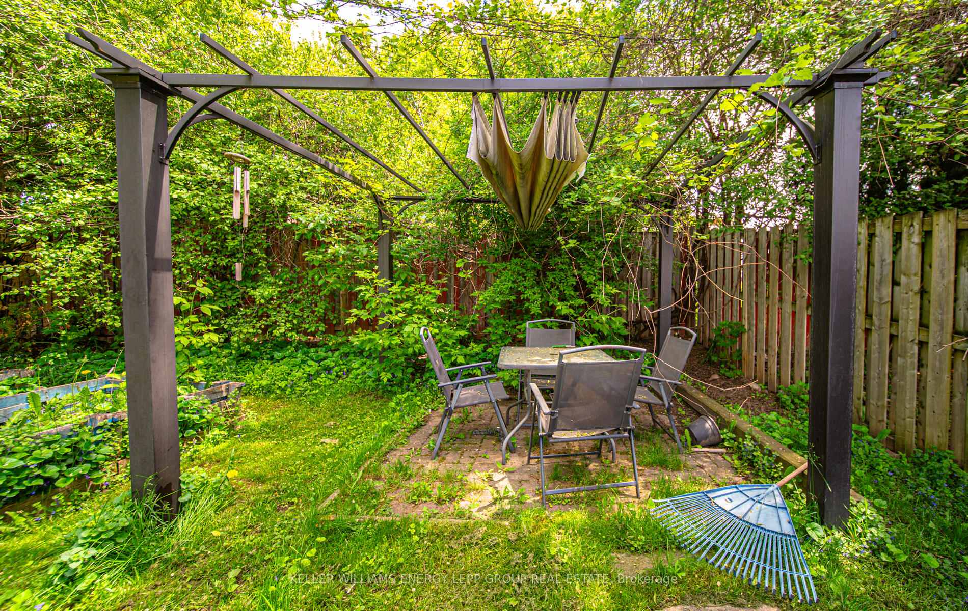 Photo 8 of 119 Lupin Drive, Whitby, Downtown Whitby — HOMEH