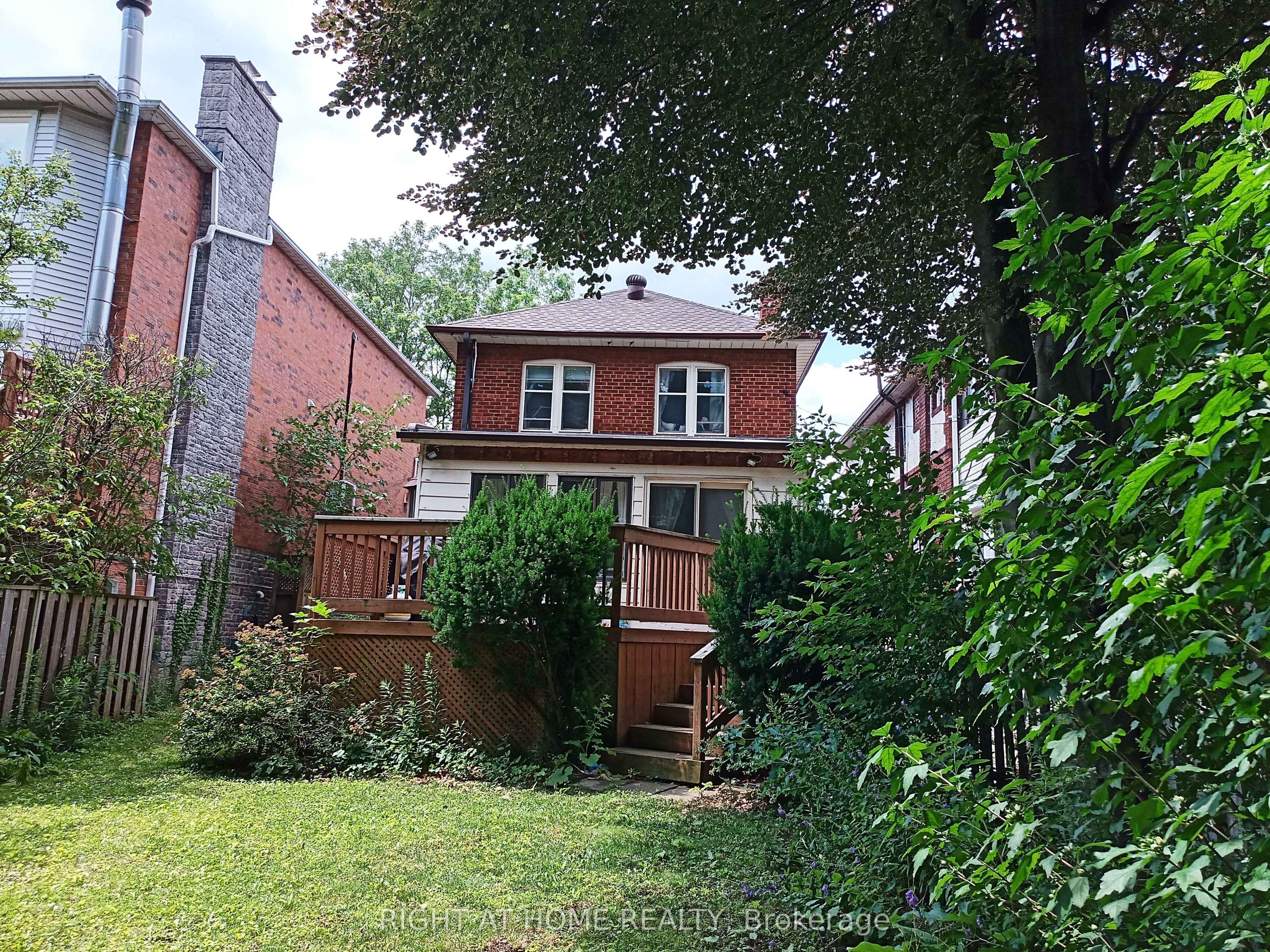 Photo 16 of 129 Colin Avenue, Toronto, Yonge-Eglinton — HOMEH