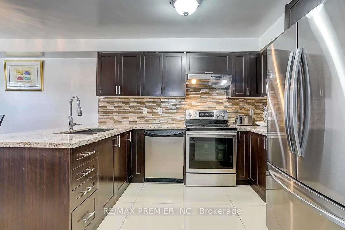 Photo 16 of 22 Michelle Drive, Vaughan, East Woodbridge — HOMEH