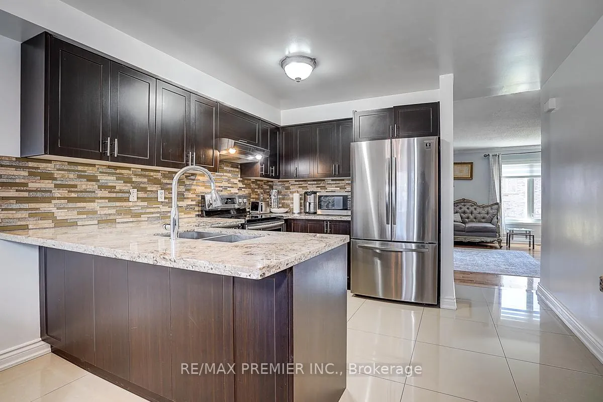 Photo 17 of 22 Michelle Drive, Vaughan, East Woodbridge — HOMEH