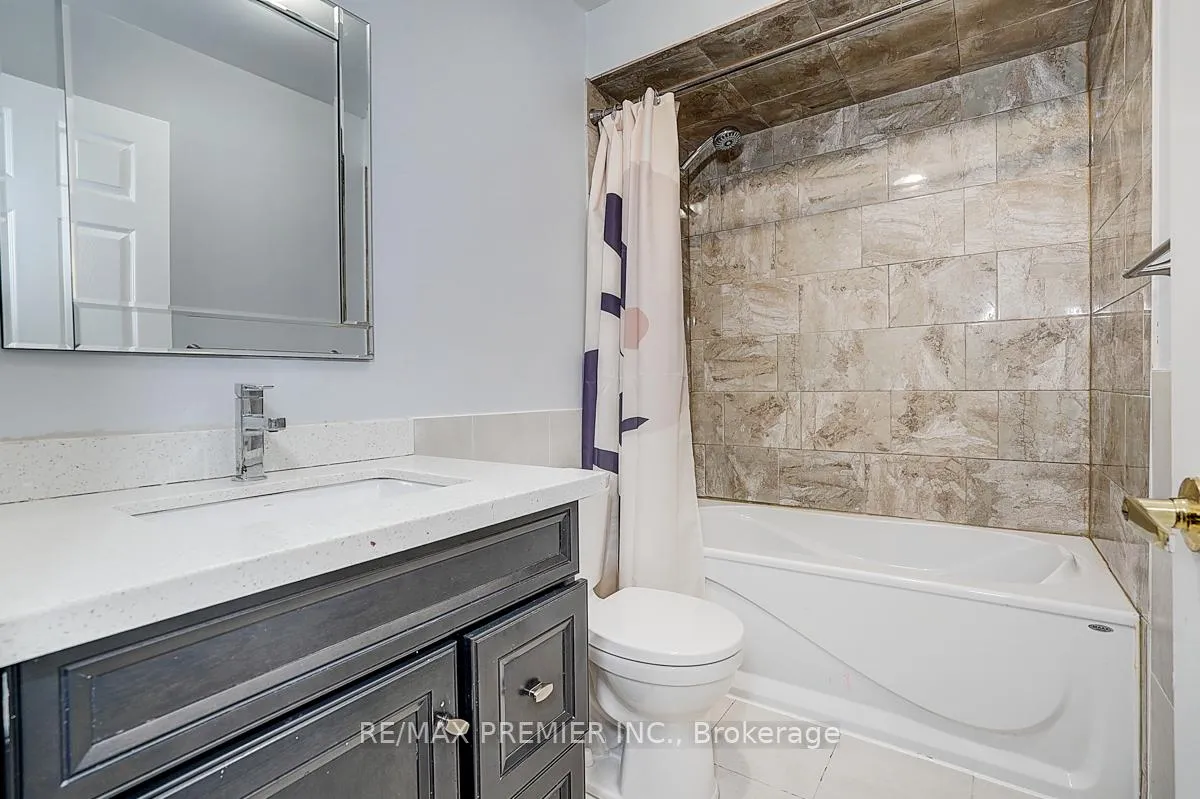 Photo 32 of 22 Michelle Drive, Vaughan, East Woodbridge — HOMEH