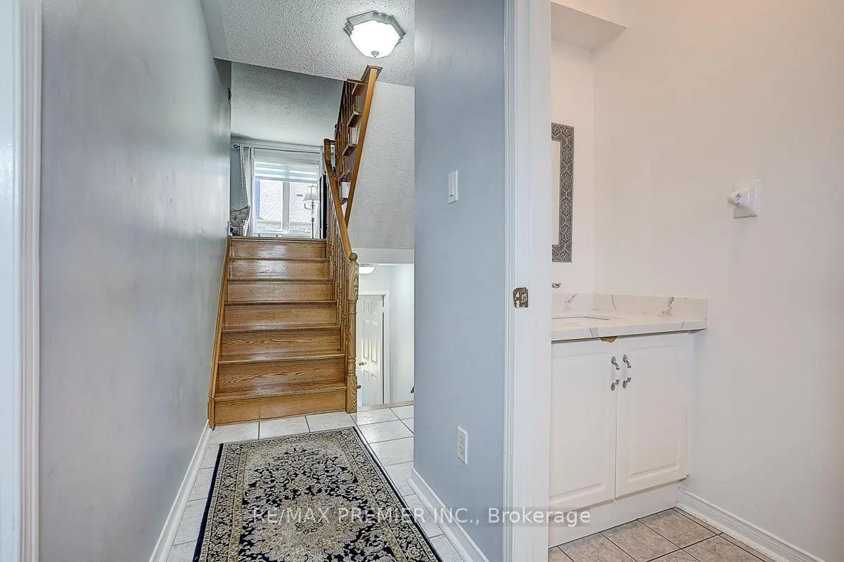 Photo 33 of 22 Michelle Drive, Vaughan, East Woodbridge — HOMEH