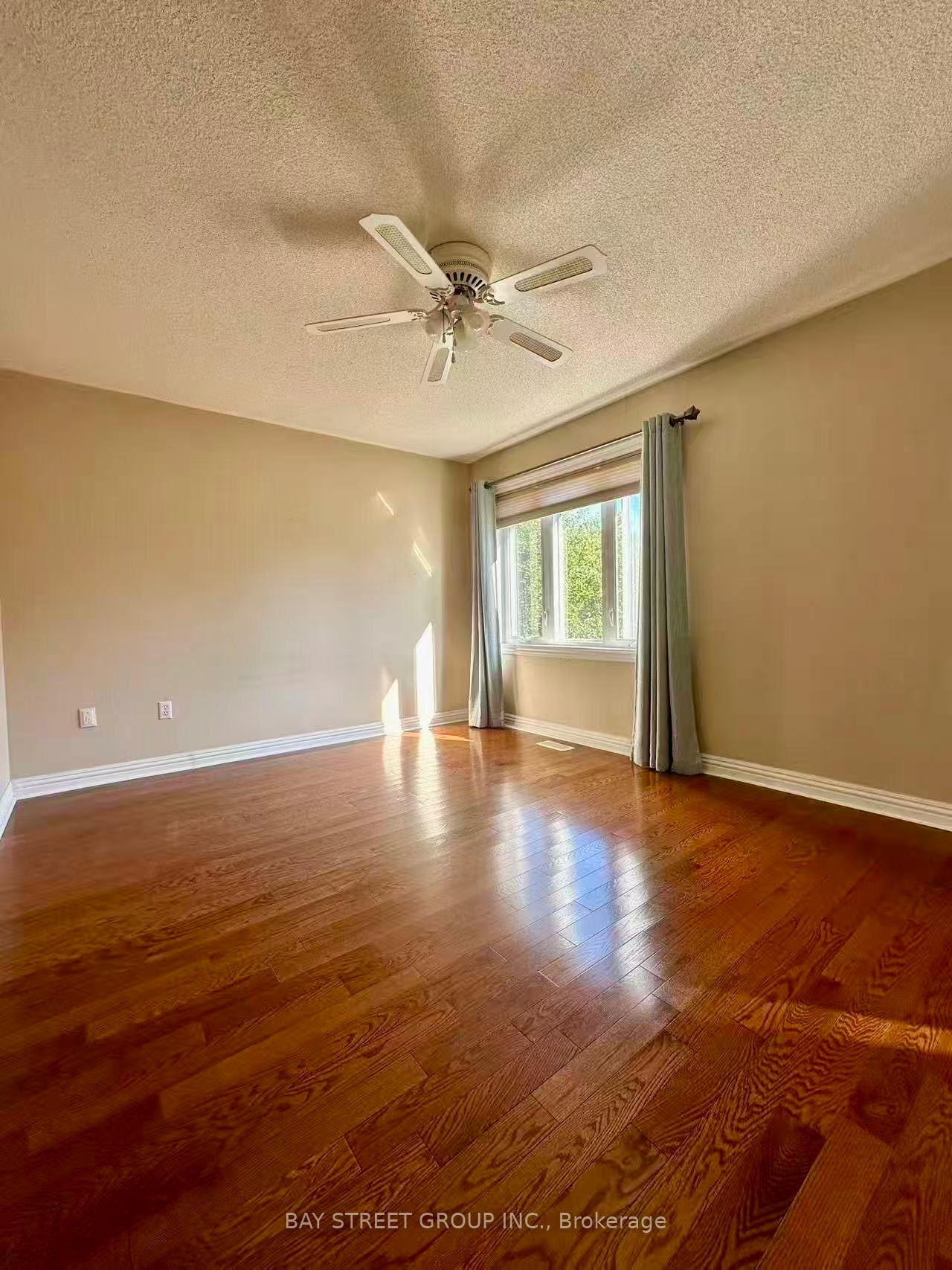 Photo 7 of 5 Ballymore Drive, Aurora, Bayview Wellington — HOMEH
